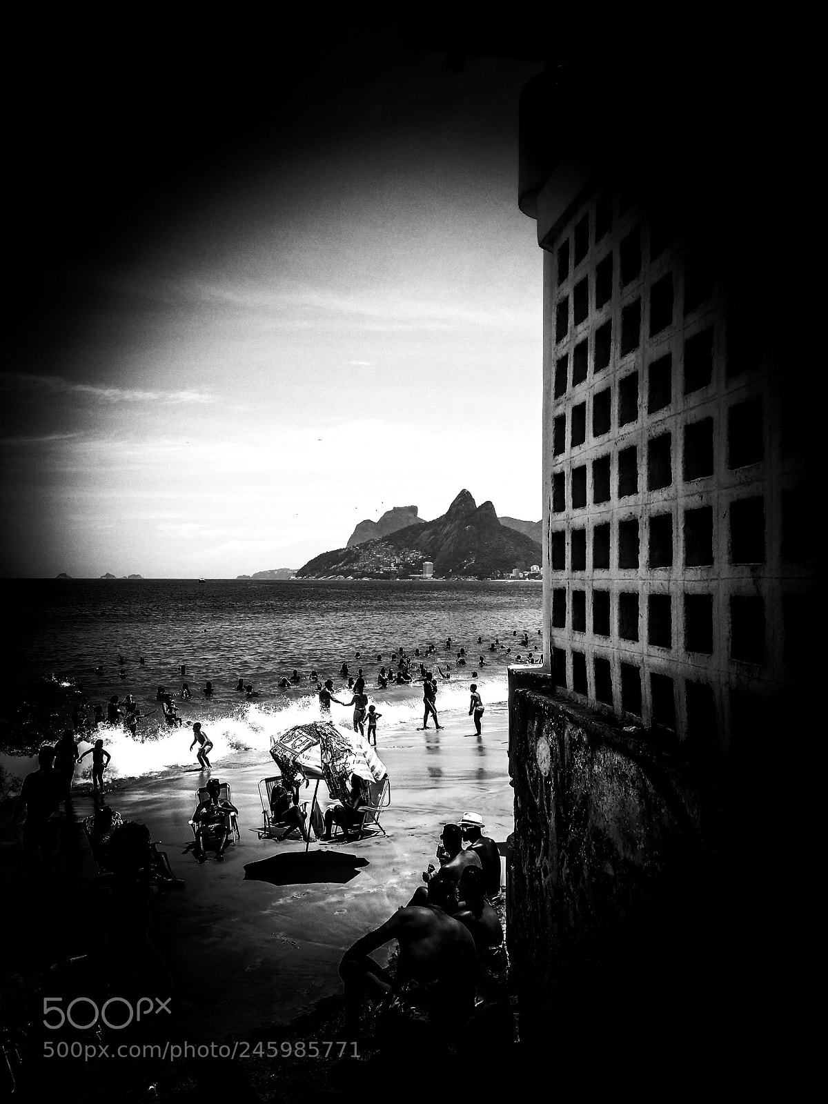 Motorola Moto G (5th Gen) sample photo. Praia do arpoador photography