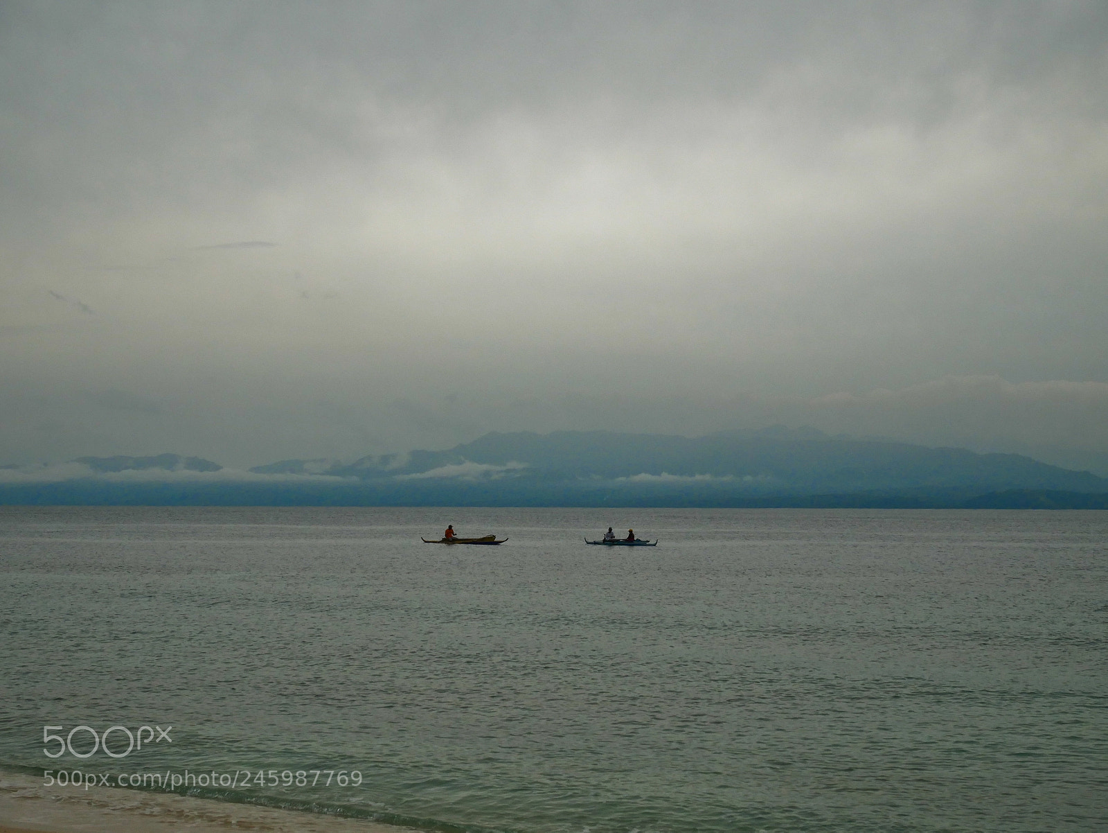 Panasonic Lumix DMC-GX85 (Lumix DMC-GX80 / Lumix DMC-GX7 Mark II) sample photo. Fishermen, december 2017, philippines photography
