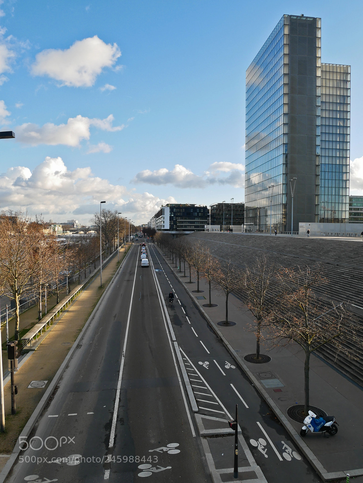 Panasonic Lumix DMC-GX85 (Lumix DMC-GX80 / Lumix DMC-GX7 Mark II) sample photo. Bnf, december 2017, paris photography