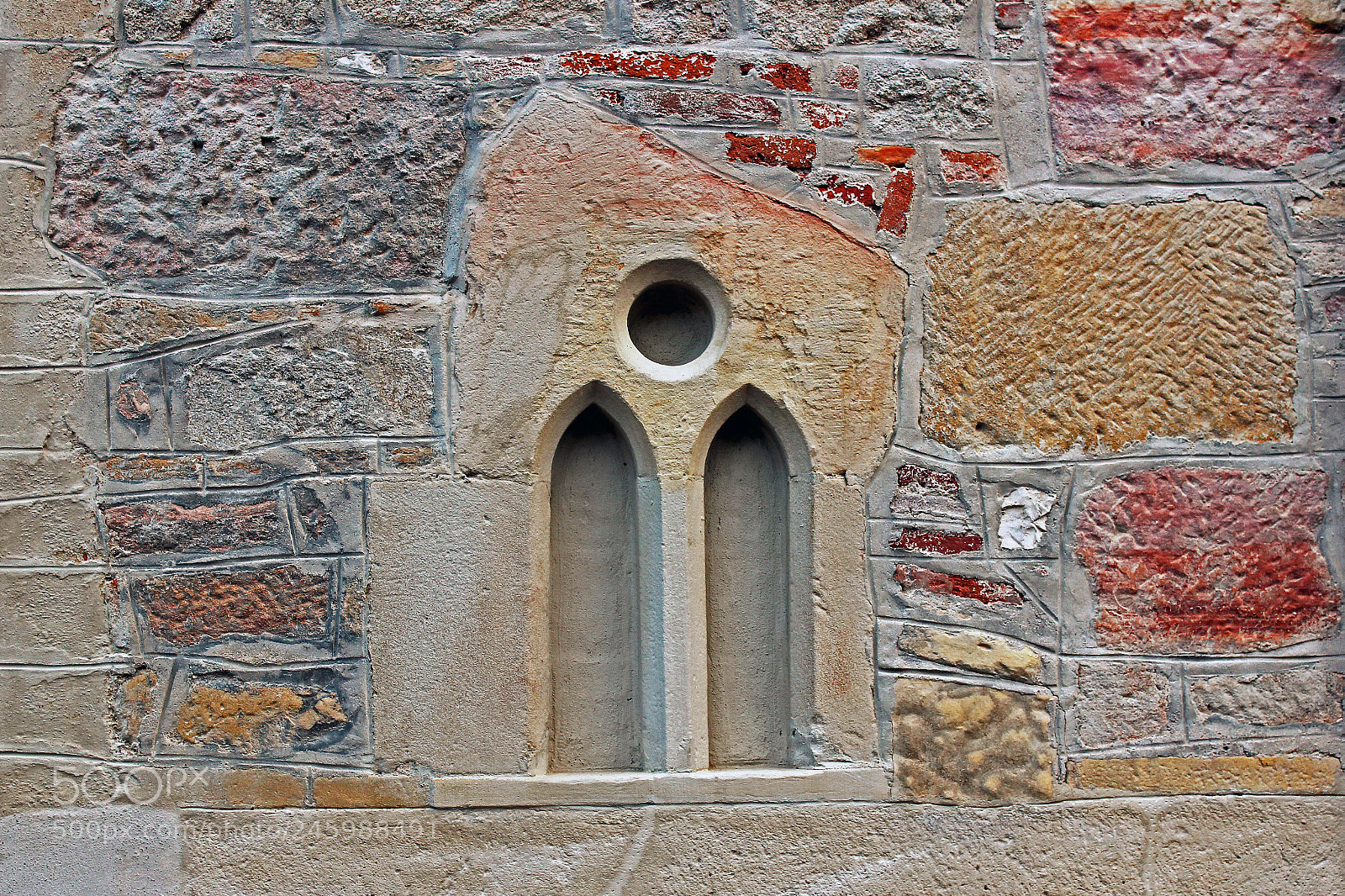 Canon EOS 600D (Rebel EOS T3i / EOS Kiss X5) sample photo. Wall in colmar, alsace photography