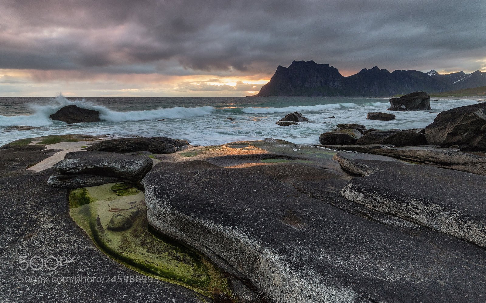 Canon EOS 7D Mark II sample photo. Uttakleiv beach photography
