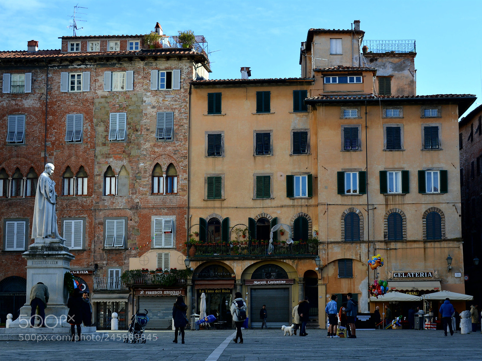 Nikon D5200 sample photo. Piazza san michele, lucca photography