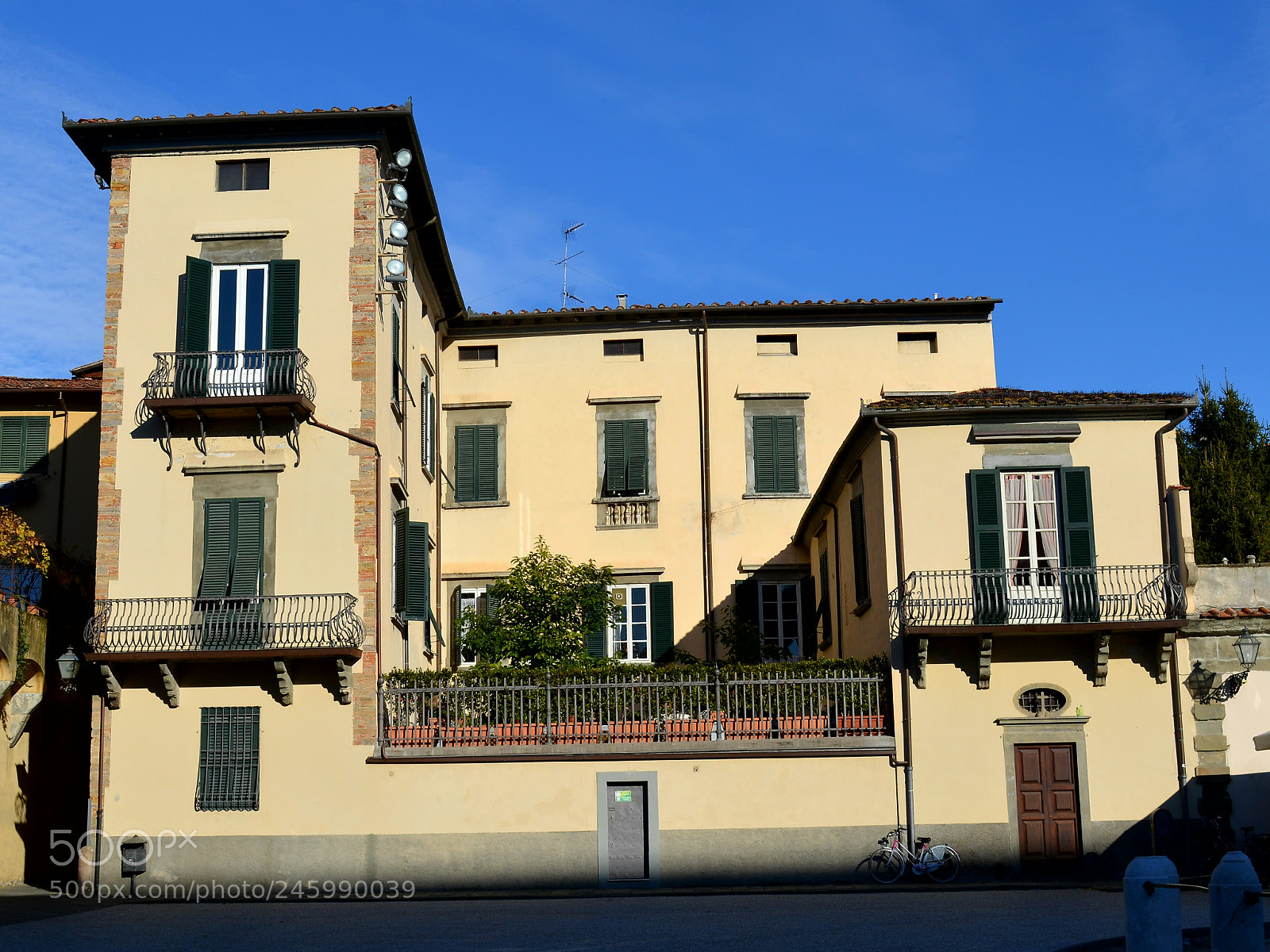 Nikon D5200 sample photo. Piazza antelminelli, lucca photography