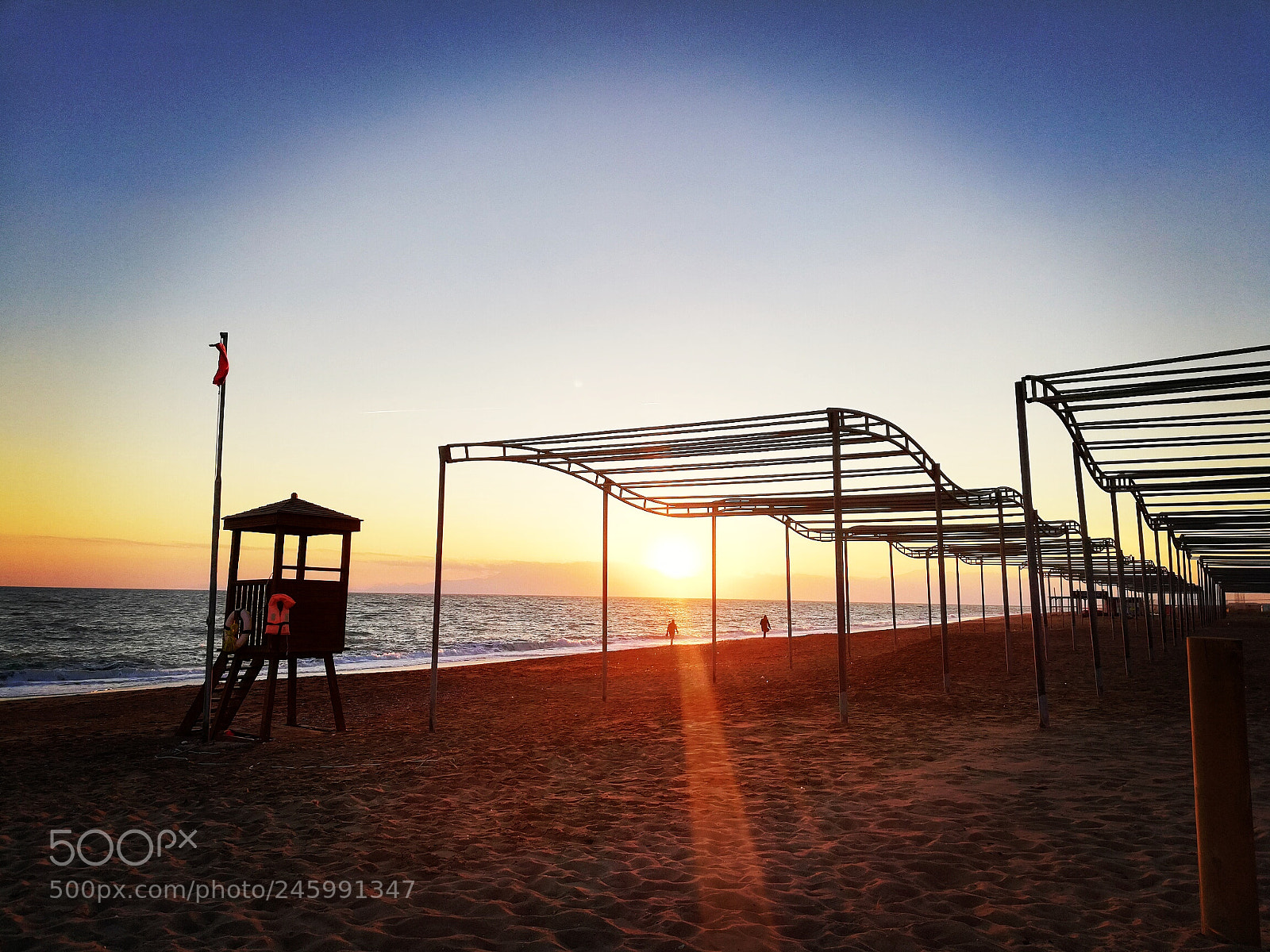 HUAWEI Mate 10 Lite sample photo. Walking on the seashore photography
