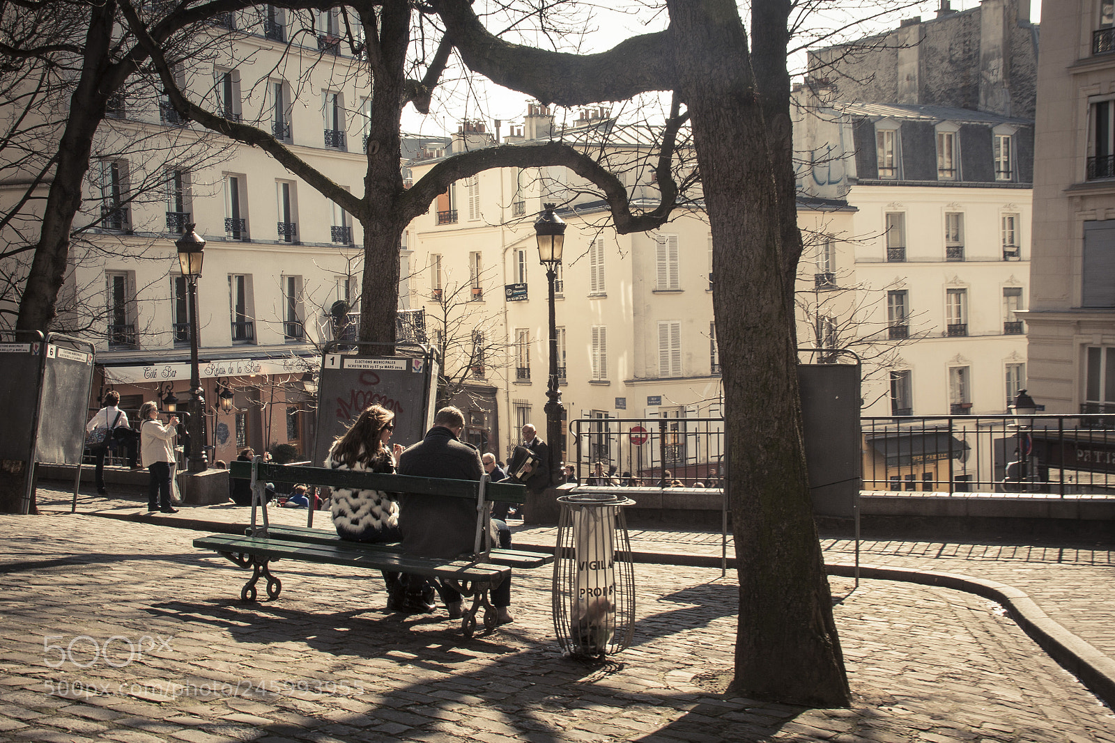 Canon EOS 500D (EOS Rebel T1i / EOS Kiss X3) sample photo. Romantic montmartre photography