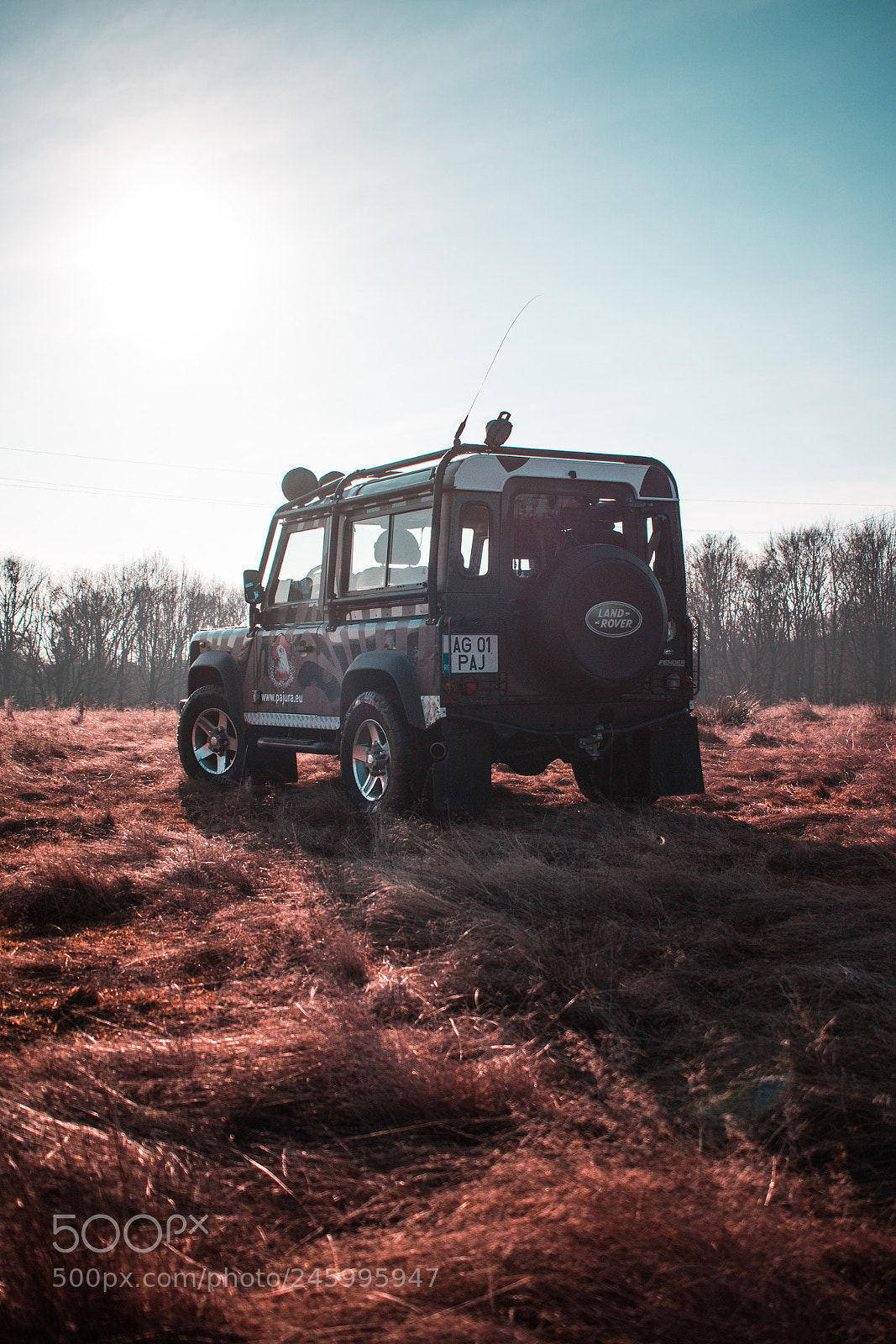 Canon EOS 100D (EOS Rebel SL1 / EOS Kiss X7) sample photo. Land rover defender photography