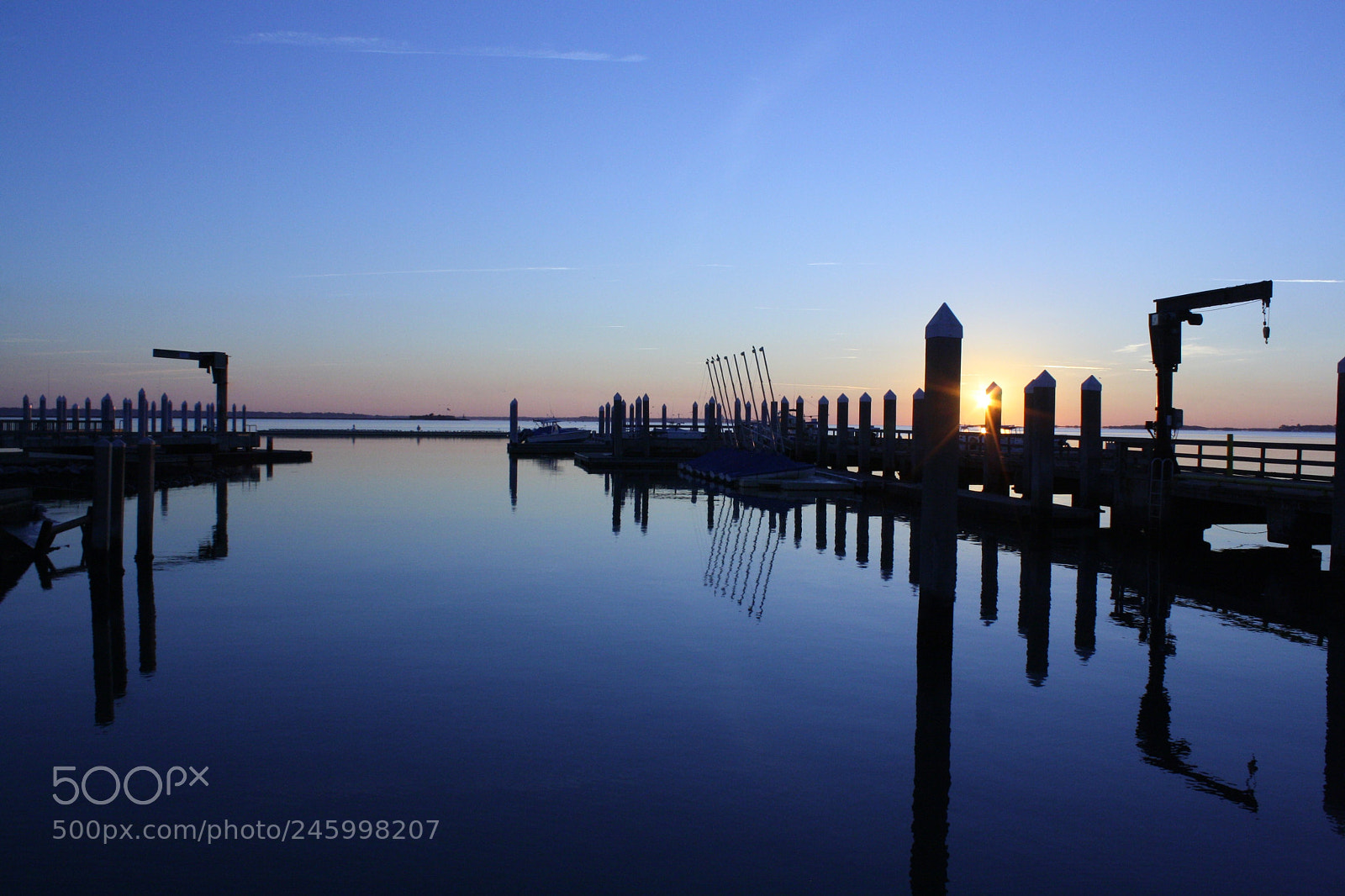 Canon EOS 1000D (EOS Digital Rebel XS / EOS Kiss F) sample photo. New year sunrise photography