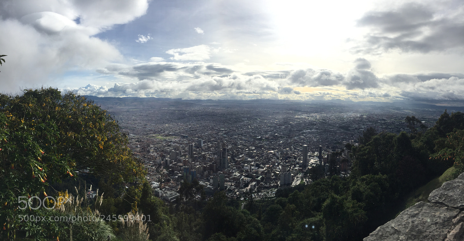 Apple iPhone 6 Plus sample photo. Monserrate photography