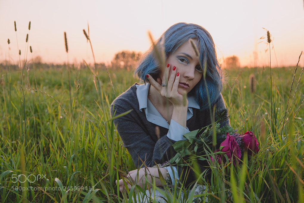 Nikon D800 sample photo. Girl with the glue photography