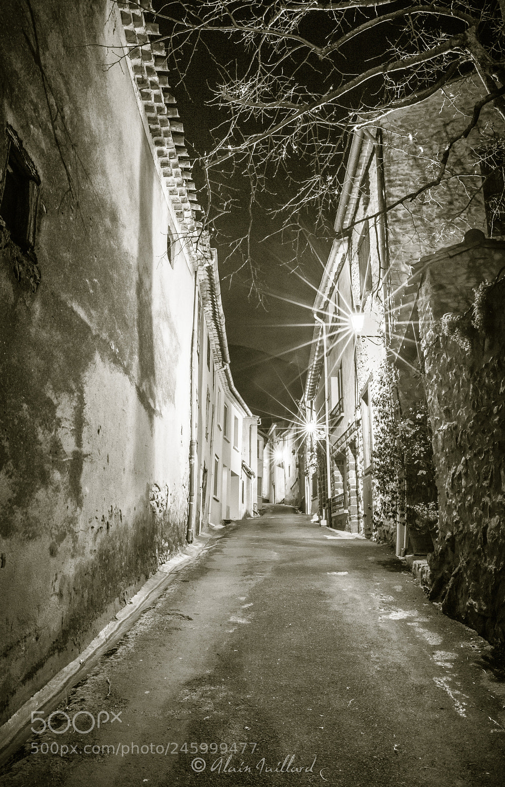 Canon EOS 6D Mark II sample photo. Night street photography