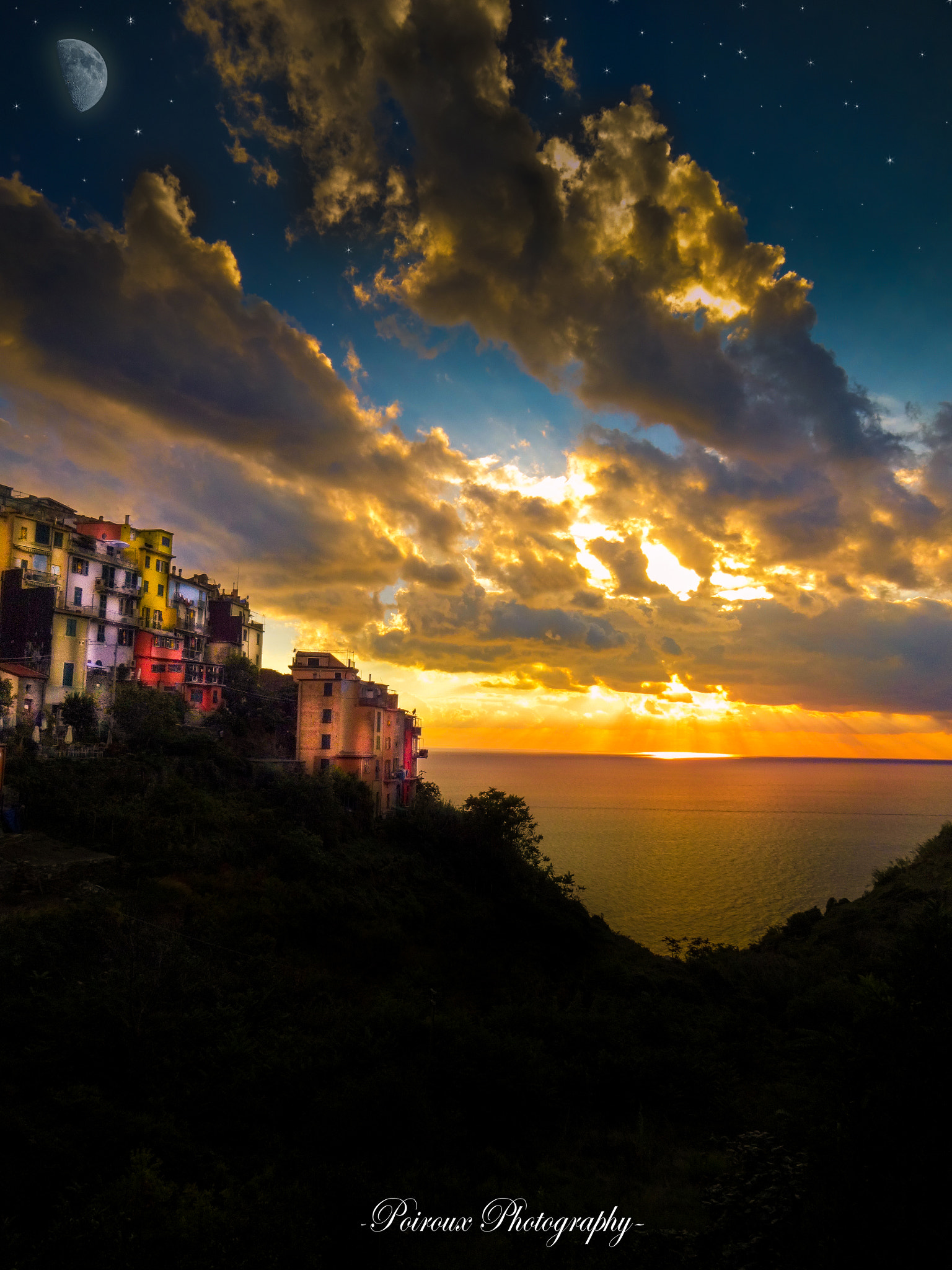 Sony Cyber-shot DSC-QX10 sample photo. Corniglia photography