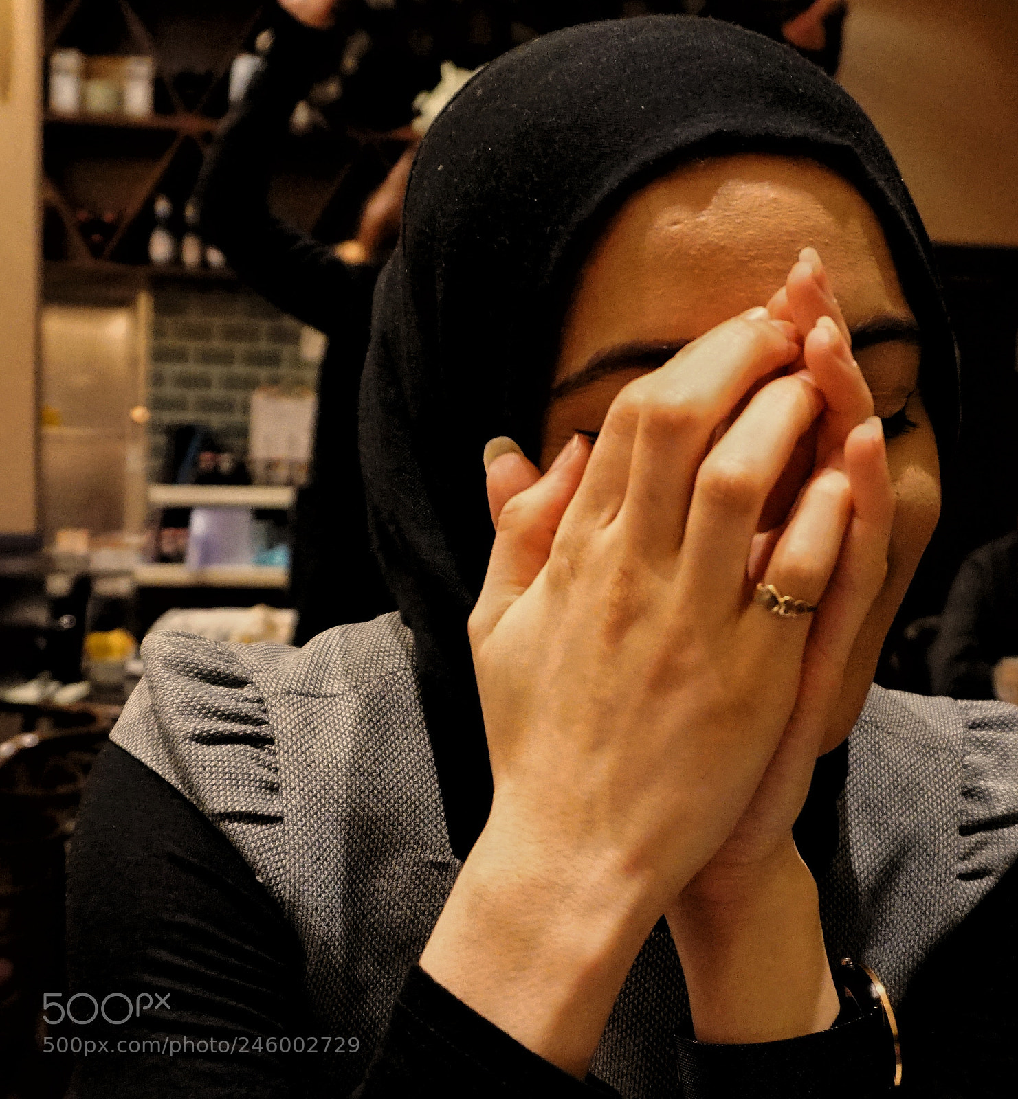 Sony a6300 sample photo. Shy photography