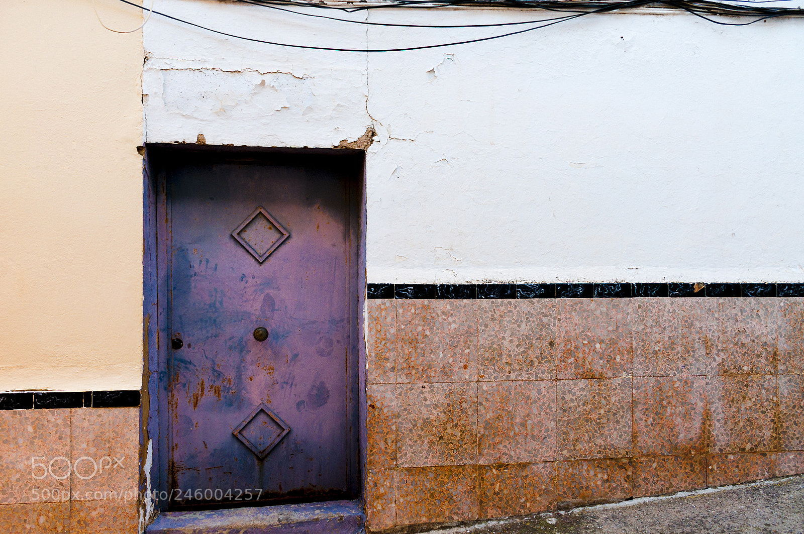 Nikon D5000 sample photo. The old purple door photography