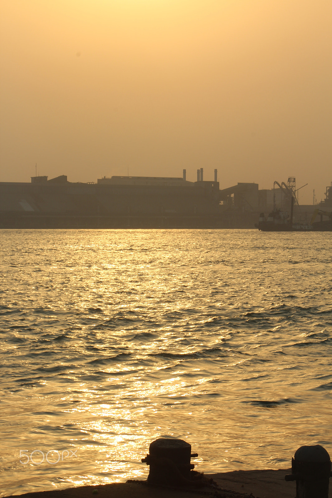 Canon EOS 1300D (EOS Rebel T6 / EOS Kiss X80) + EF75-300mm f/4-5.6 sample photo. Sunset @ jetty 2 photography