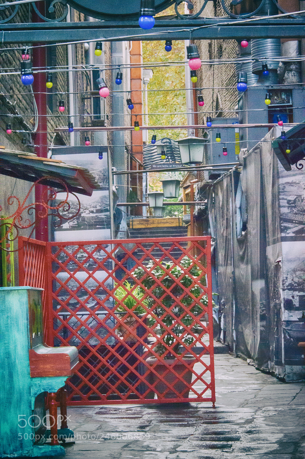 Nikon D3200 sample photo. One of the streets photography
