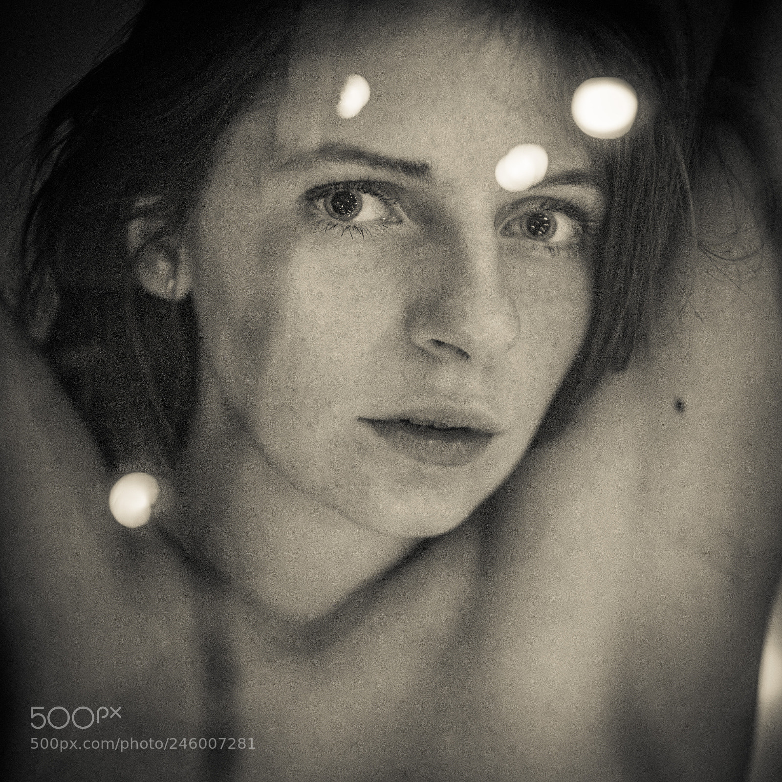 Sony a7R sample photo. Behind glass photography