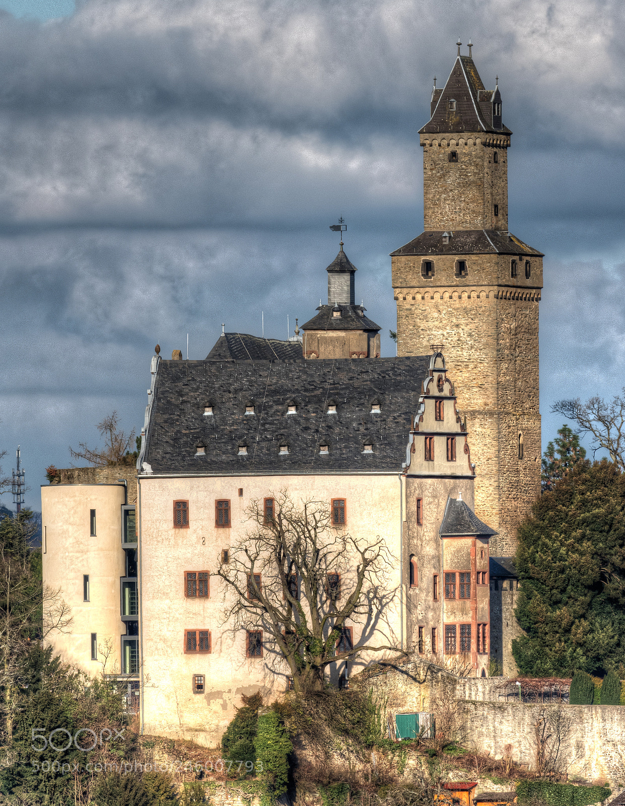 Olympus OM-D E-M1 Mark II sample photo. Burg kronberg im taunus photography