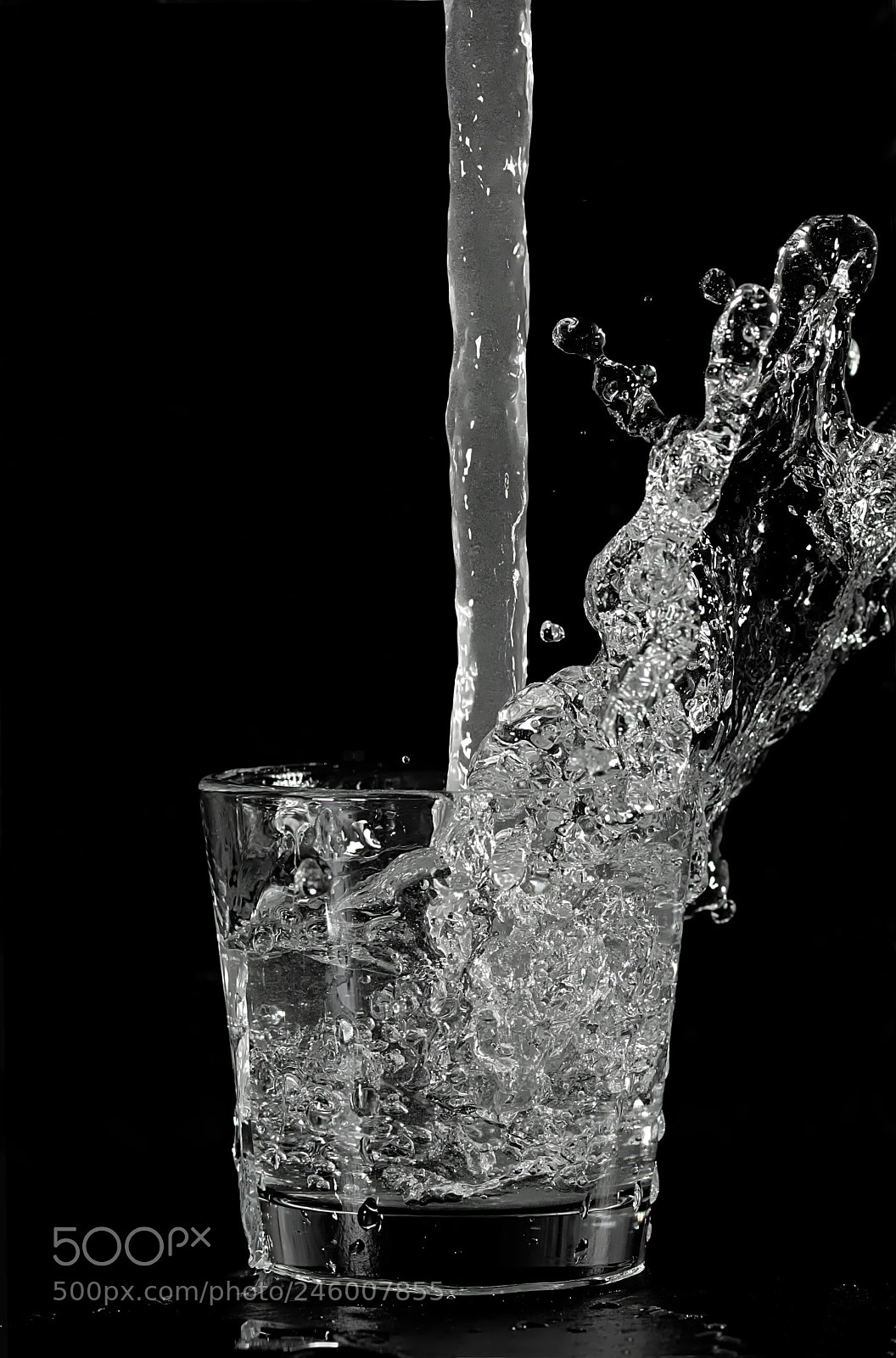 Canon EOS 750D (EOS Rebel T6i / EOS Kiss X8i) sample photo. Waterglass photography