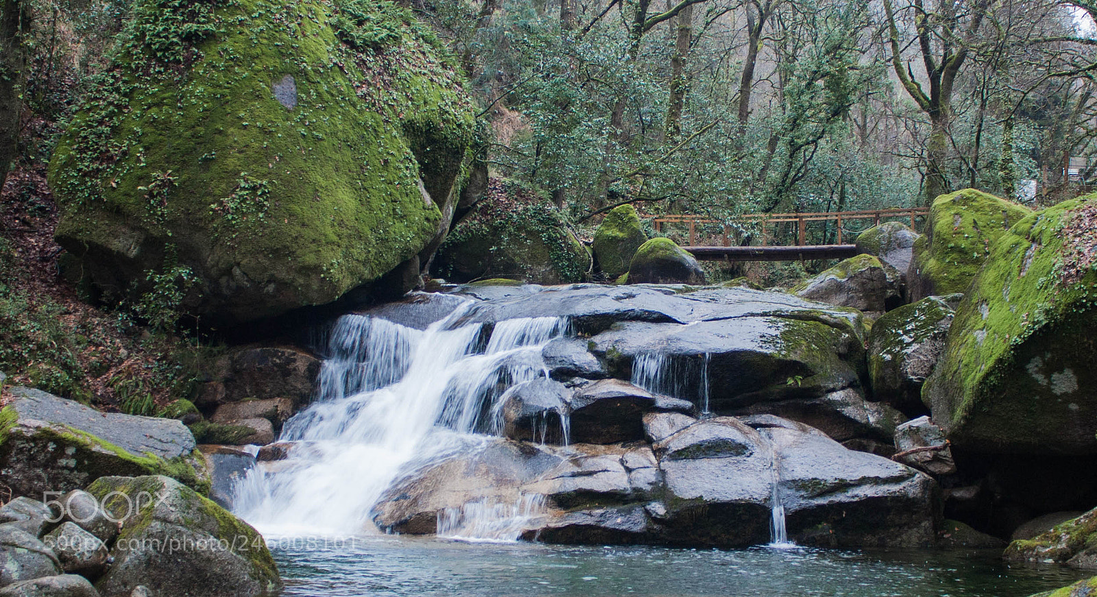 Canon EOS 450D (EOS Rebel XSi / EOS Kiss X2) sample photo. Waterfall photography