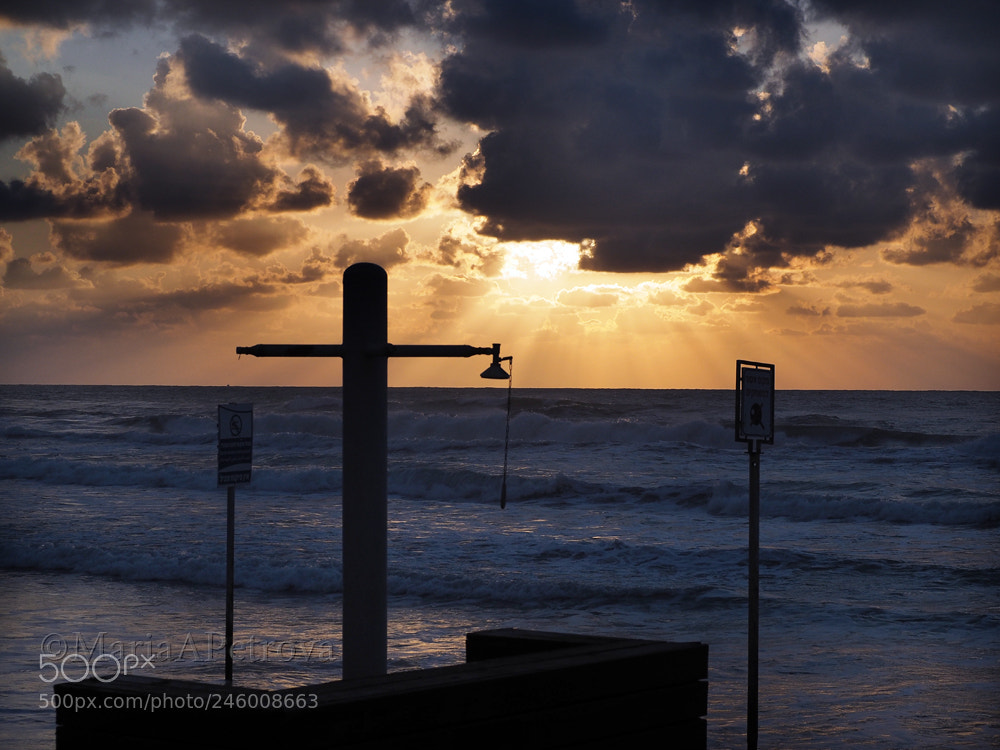 Olympus OM-D E-M5 II sample photo. Sea photography