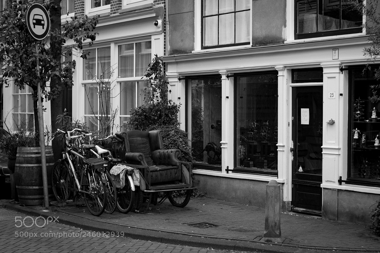 Fujifilm X-Pro2 sample photo. Bike seat photography