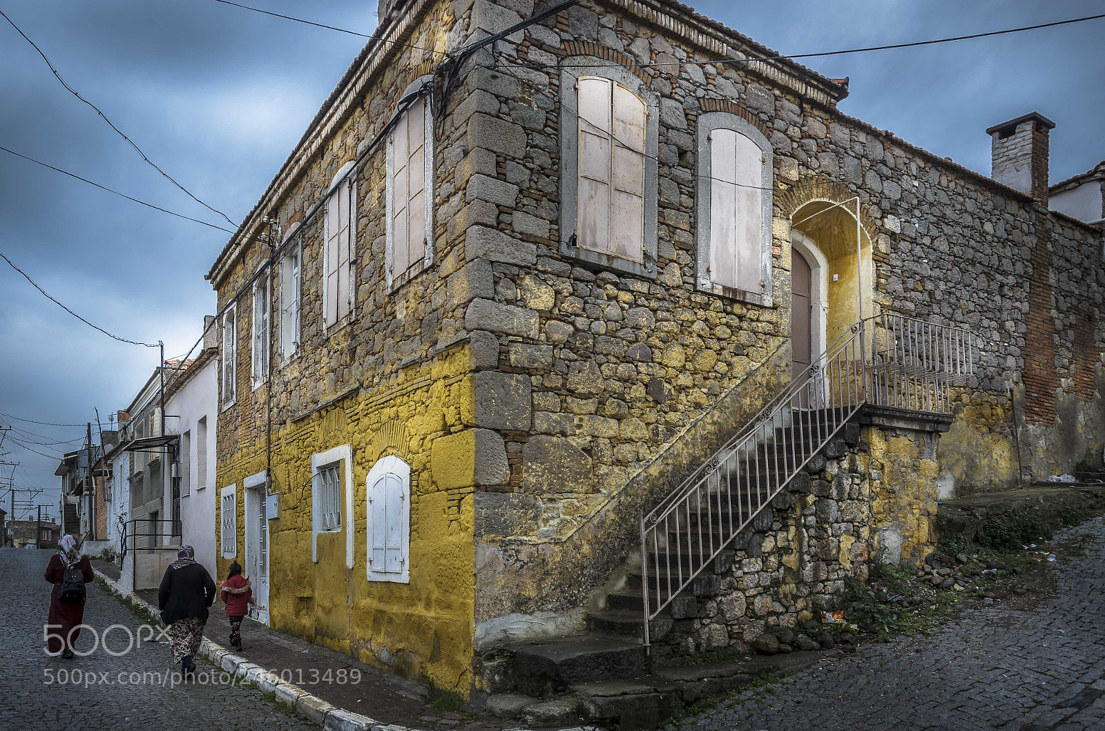 Nikon D5100 sample photo. A pergamon house photography