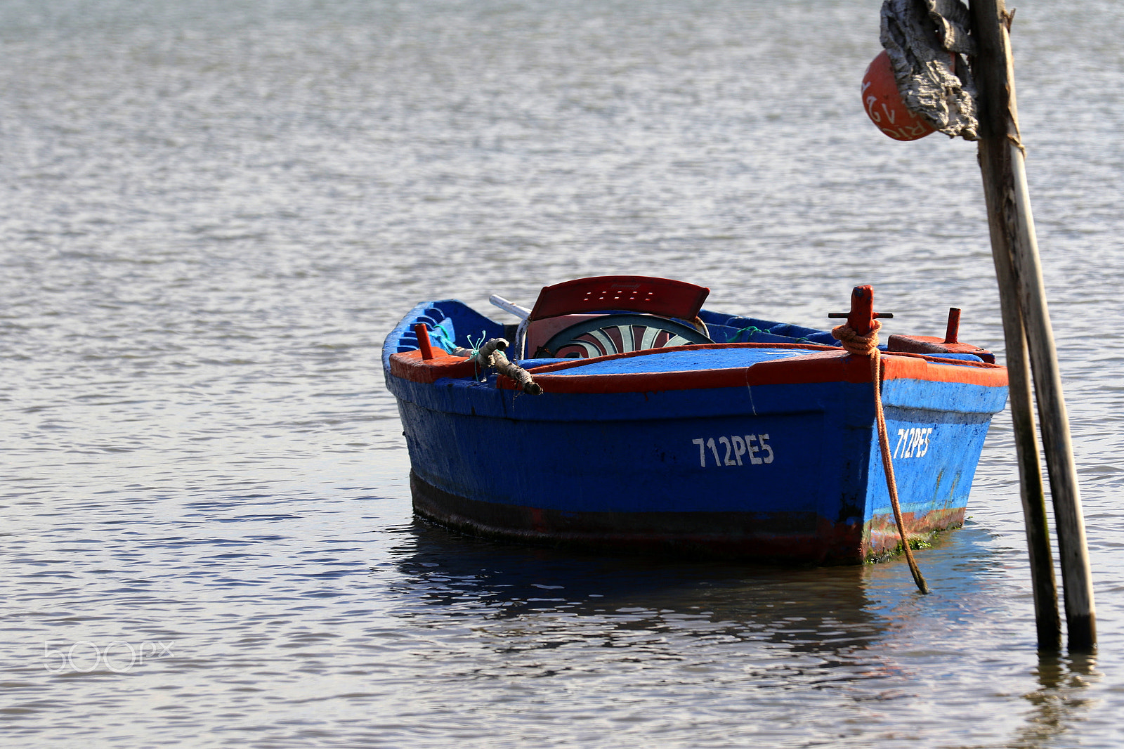 Canon EF 70-200mm F2.8L IS II USM sample photo. Blue boat photography