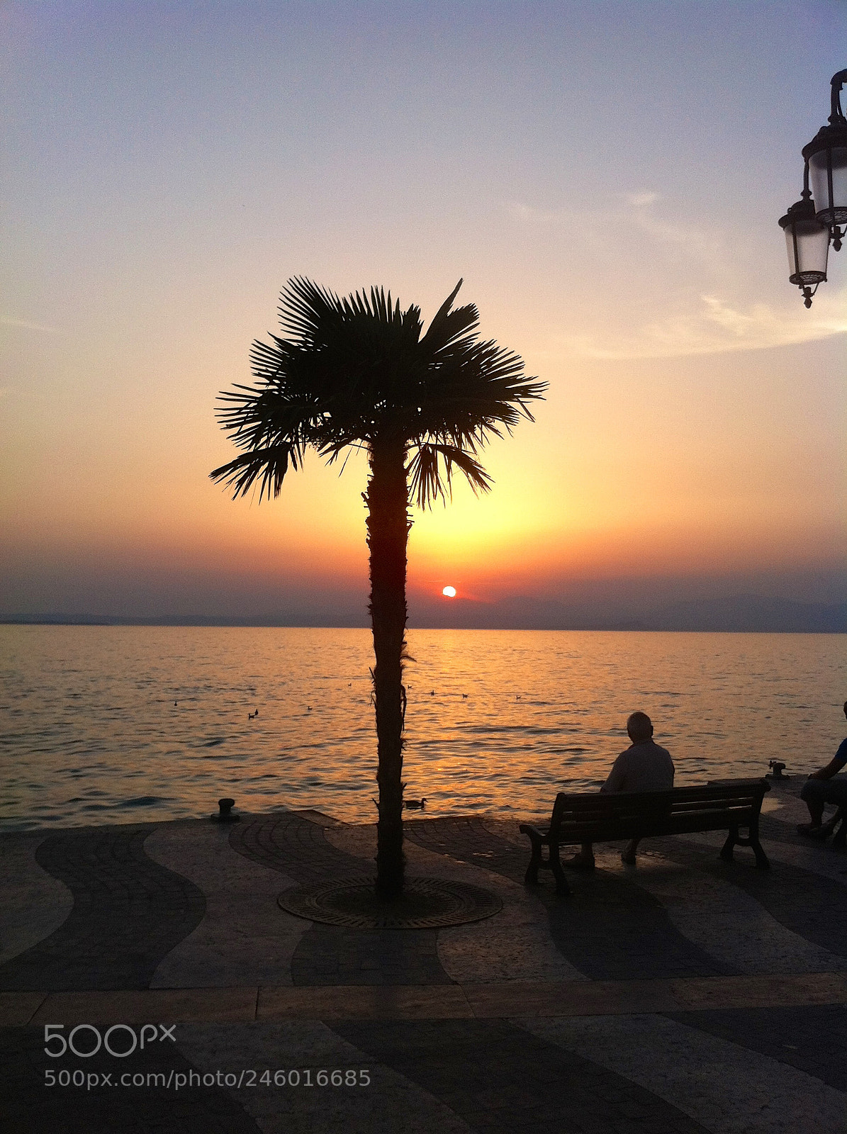 Apple iPhone 4 sample photo. Sonnenuntergang in lazise, gardasee photography