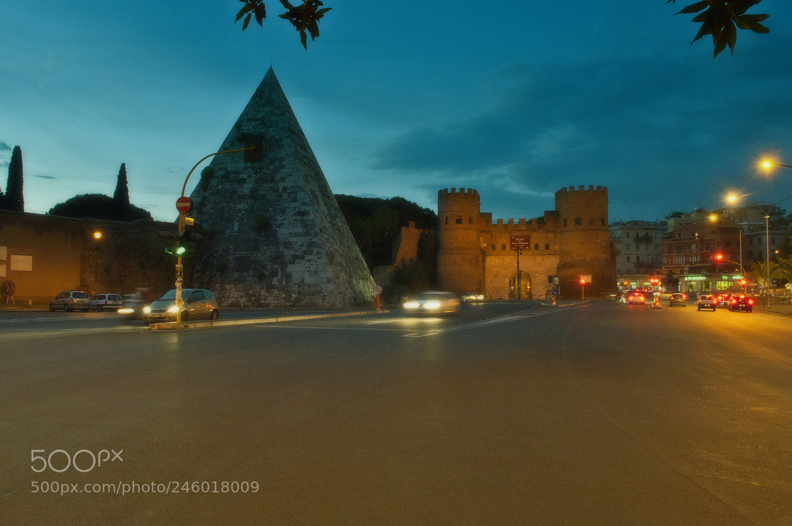 Nikon D300 sample photo. Roma photography
