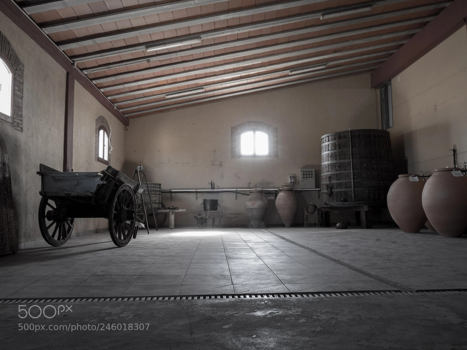 Panasonic Lumix DMC-FZ1000 sample photo. Bodegas puiggros photography