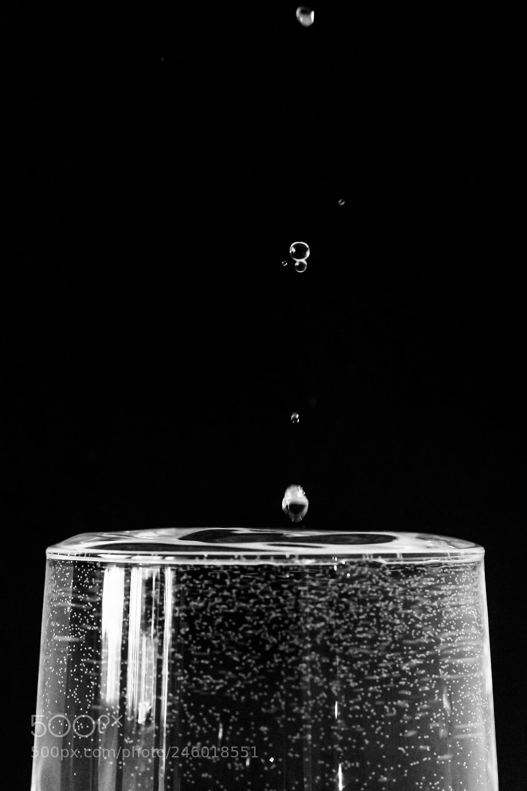 Nikon D7500 sample photo. Goutte d'eau n&b photography