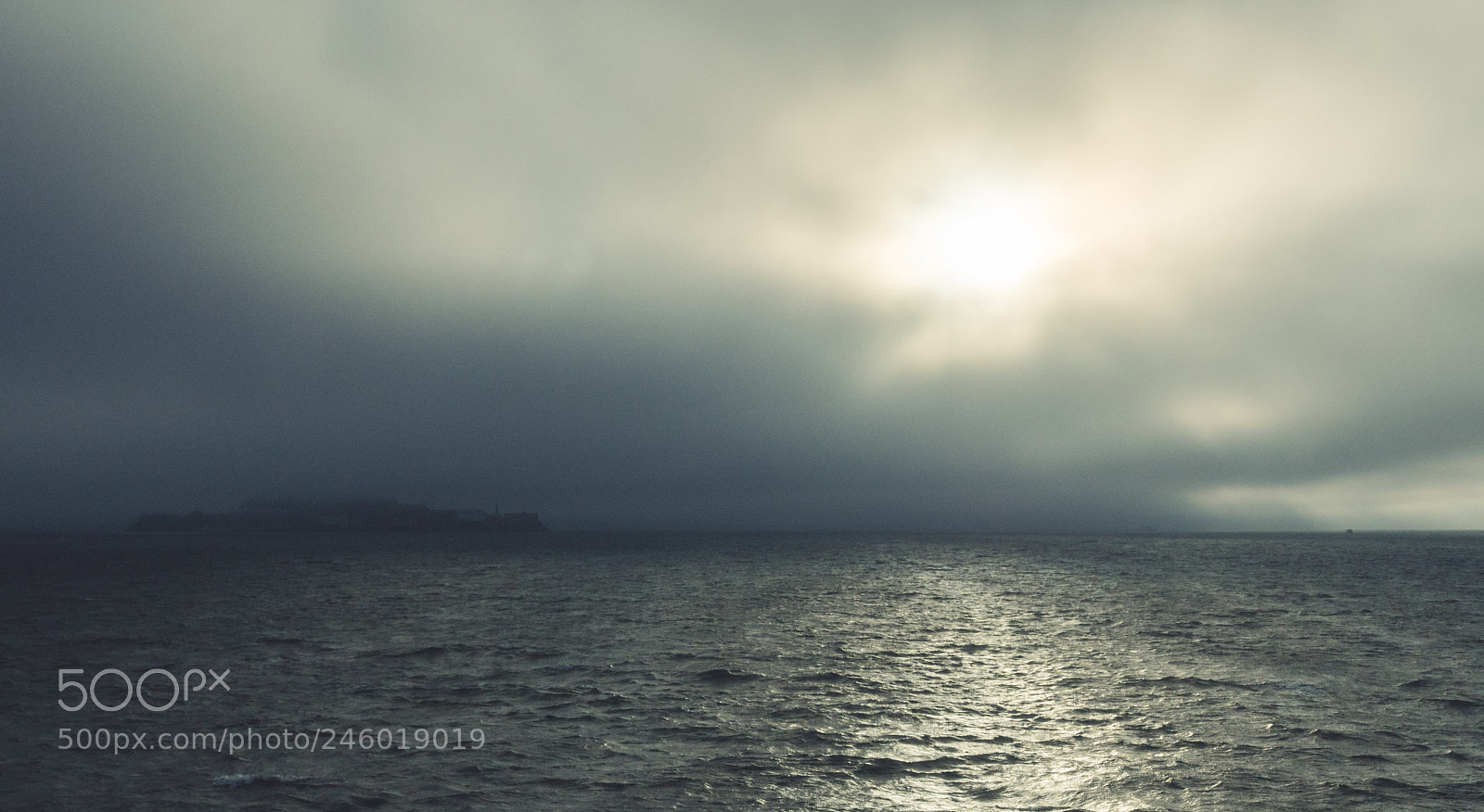 Panasonic Lumix DMC-GH4 sample photo. Shrouded photography