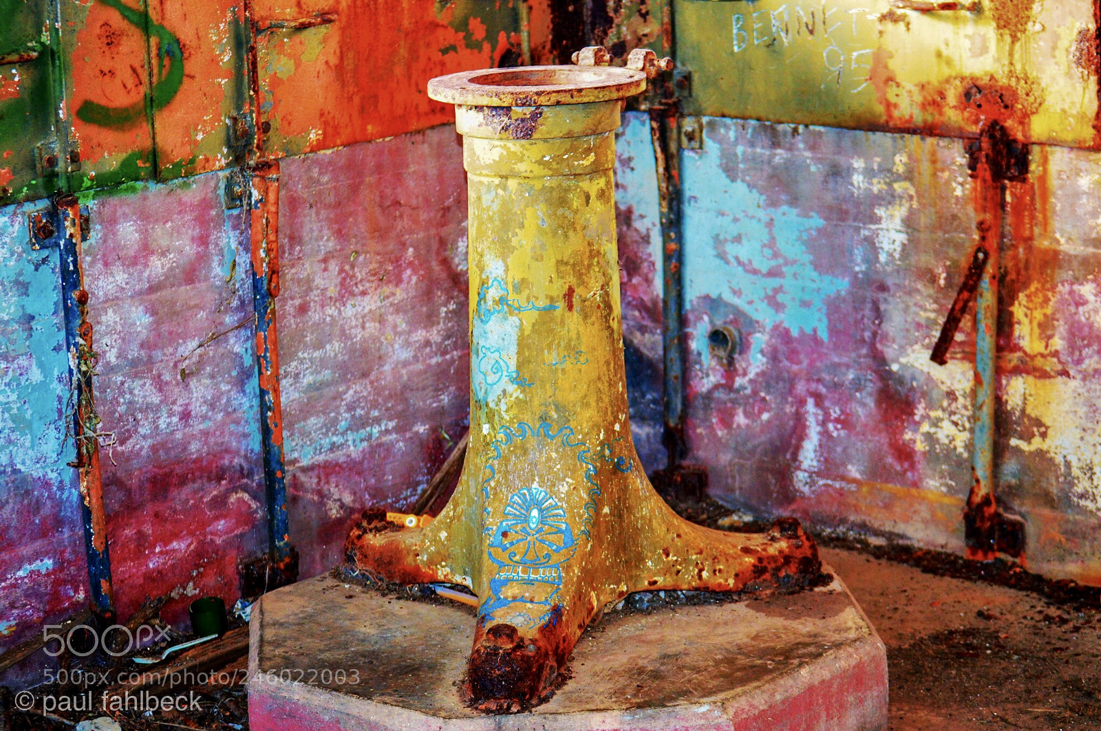 Nikon D3200 sample photo. Wwii gun turret graffiti photography