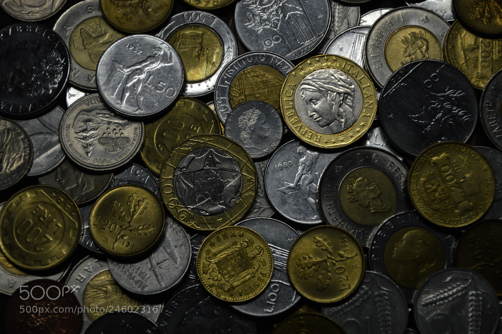 Nikon D3200 sample photo. Numismatica photography