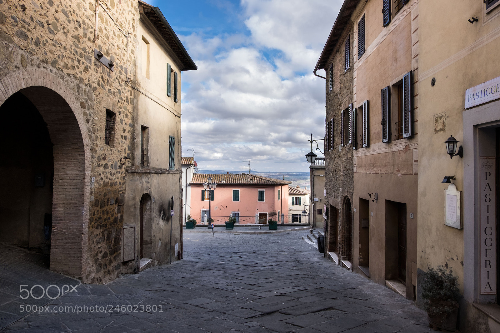 Fujifilm X-T10 sample photo. Montepulciano, toscana. photography
