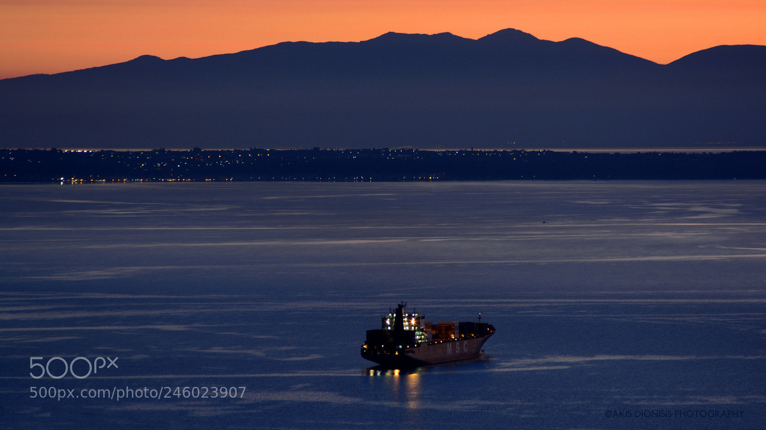 Nikon D5200 sample photo. Sunset at thermaikos sea photography