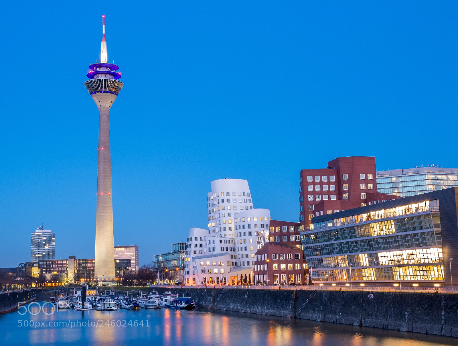 Nikon D500 sample photo. Düsseldorf medienhafen photography