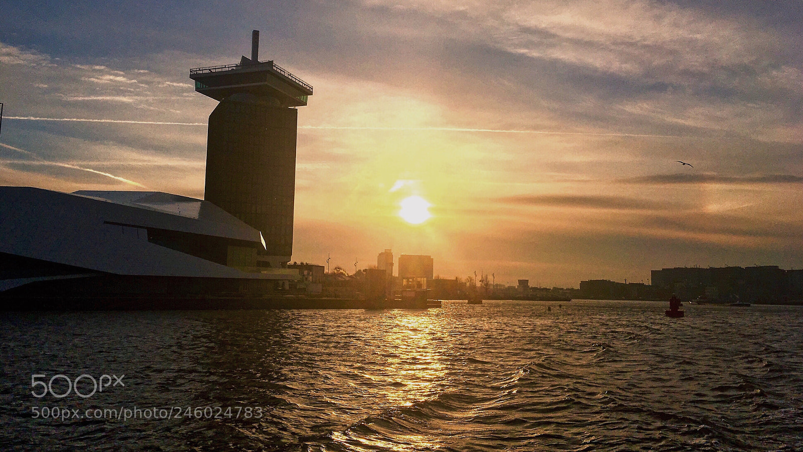 Apple iPhone SE sample photo. Sunrise on the ij photography