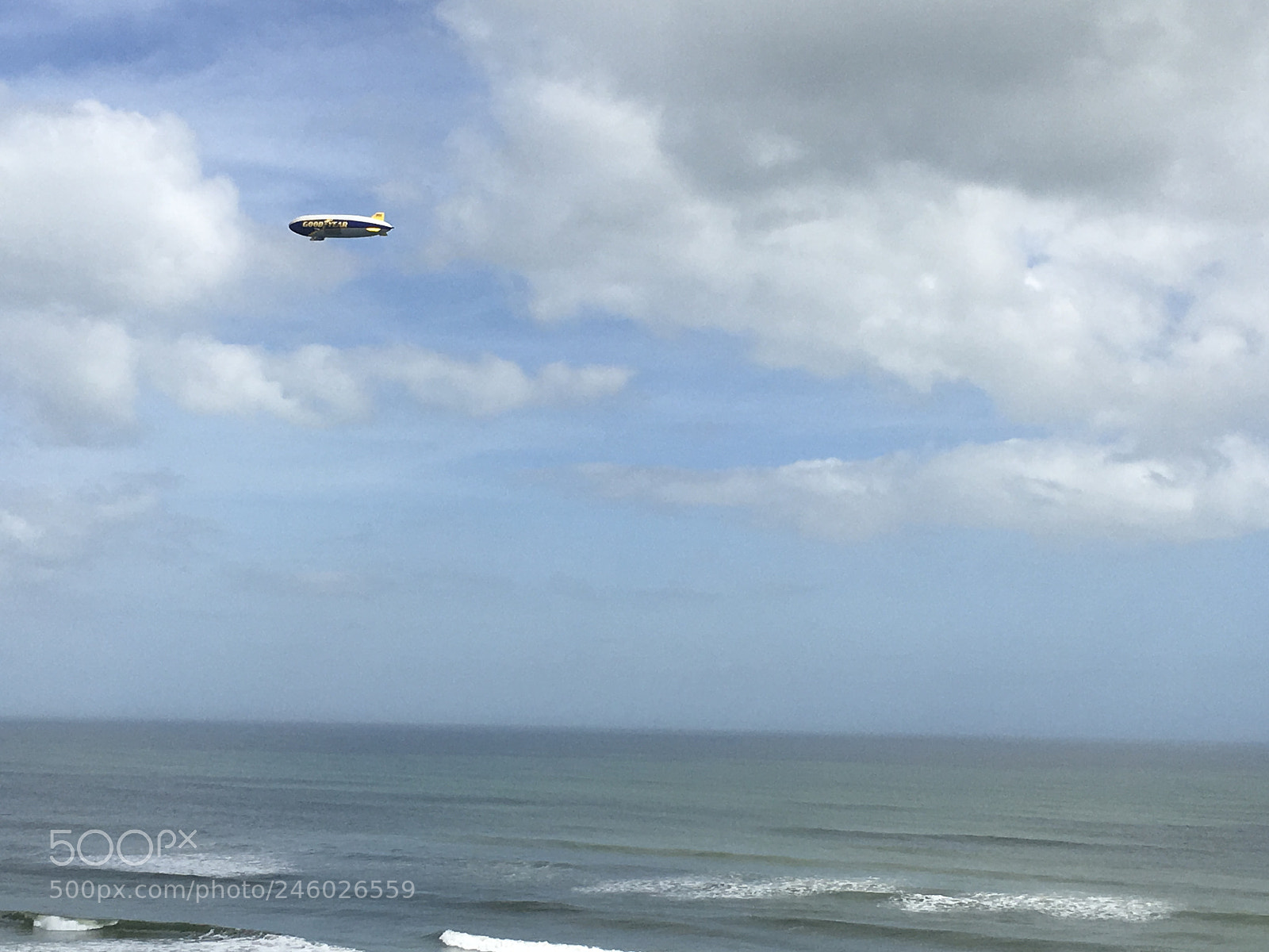 Apple iPad Pro sample photo. Todo year blimp out photography
