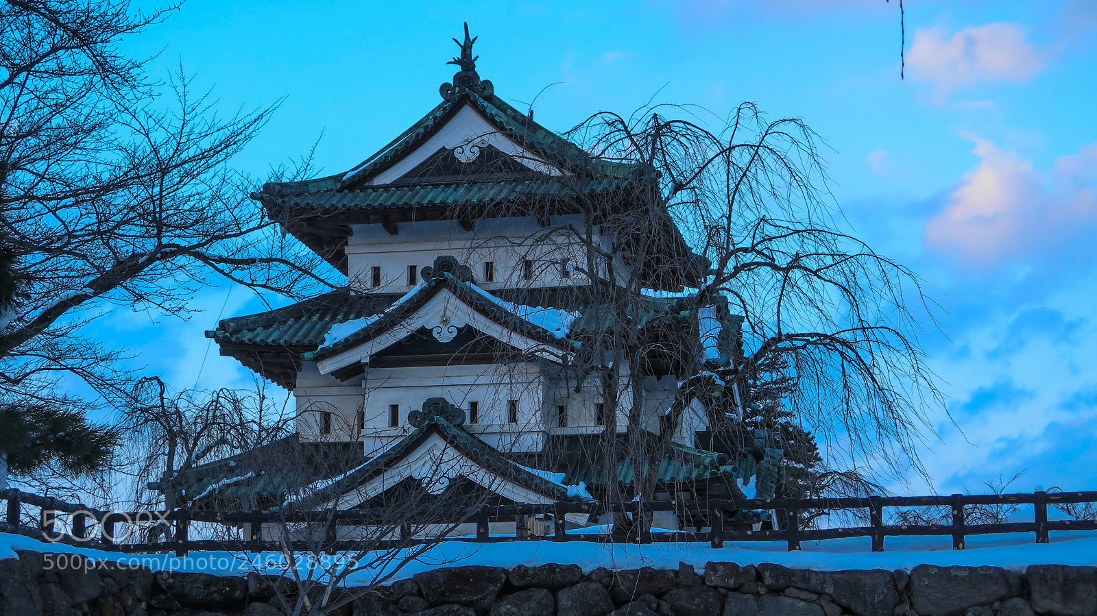 Canon PowerShot G16 sample photo. Hirosaki castle on a photography