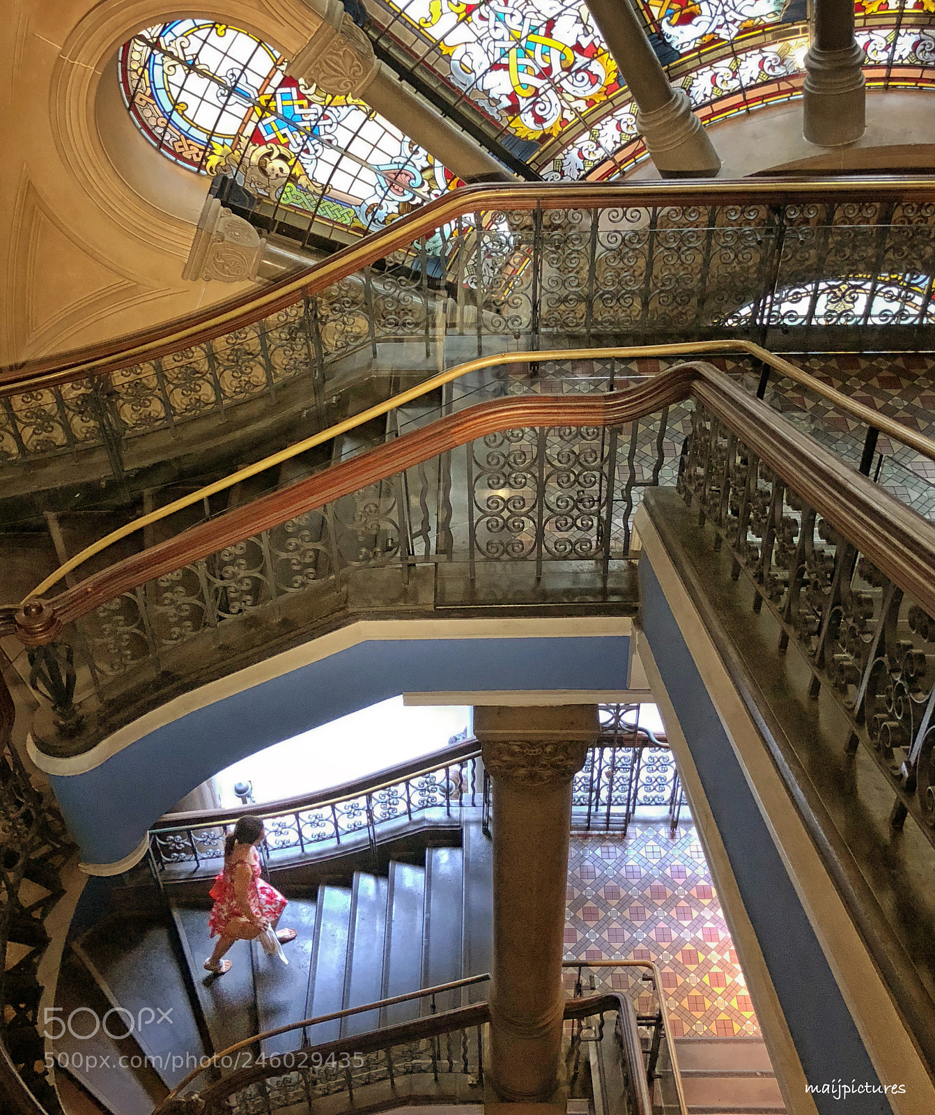 Apple iPhone X sample photo. Queen victoria building photography