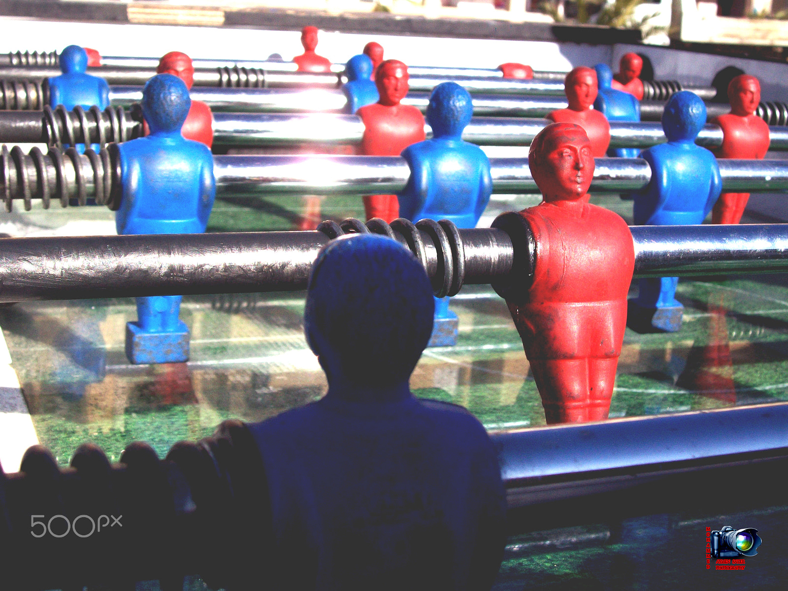 Kodak EASYSHARE C1013 DIGITAL CAMERA sample photo. Between the red and the blue photography