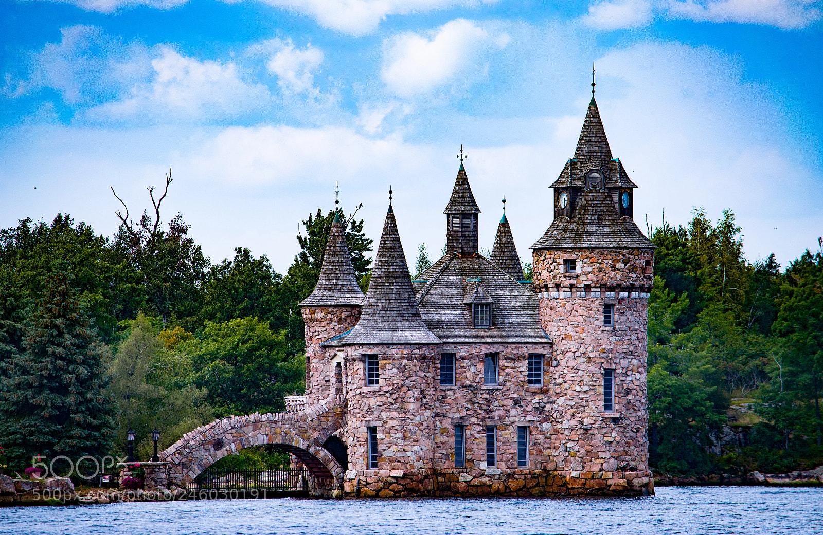 Nikon D5100 sample photo. Bolt castle play house photography