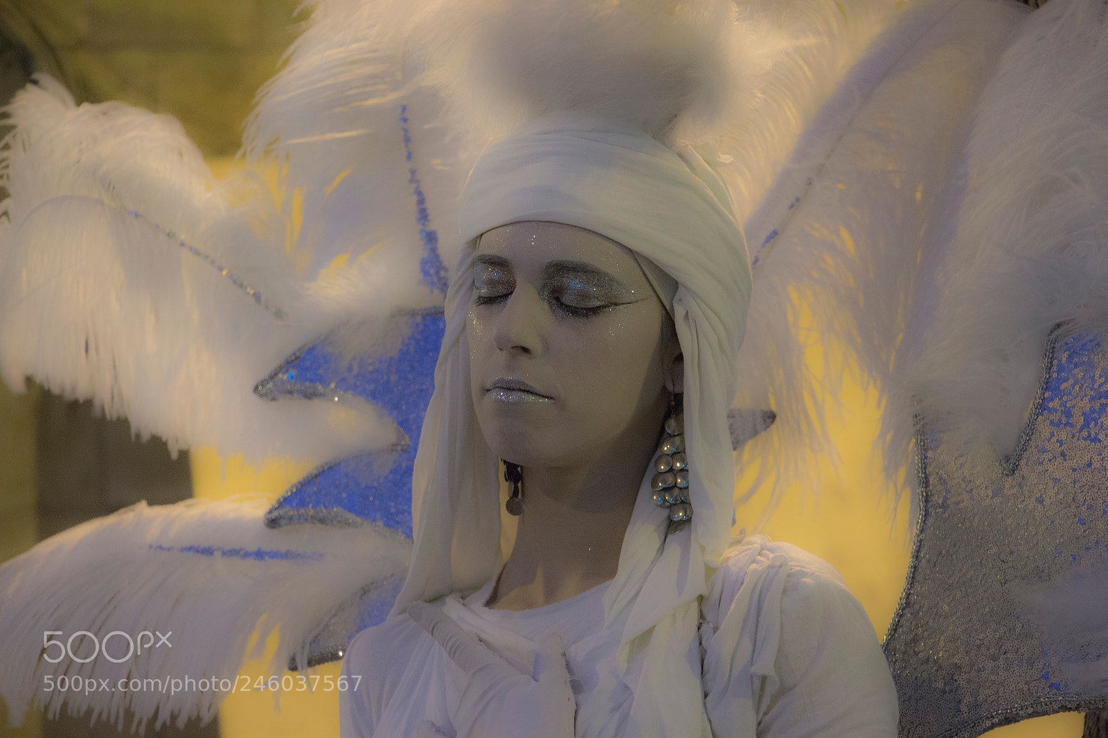 Canon EOS 700D (EOS Rebel T5i / EOS Kiss X7i) sample photo. Street artist angel photography