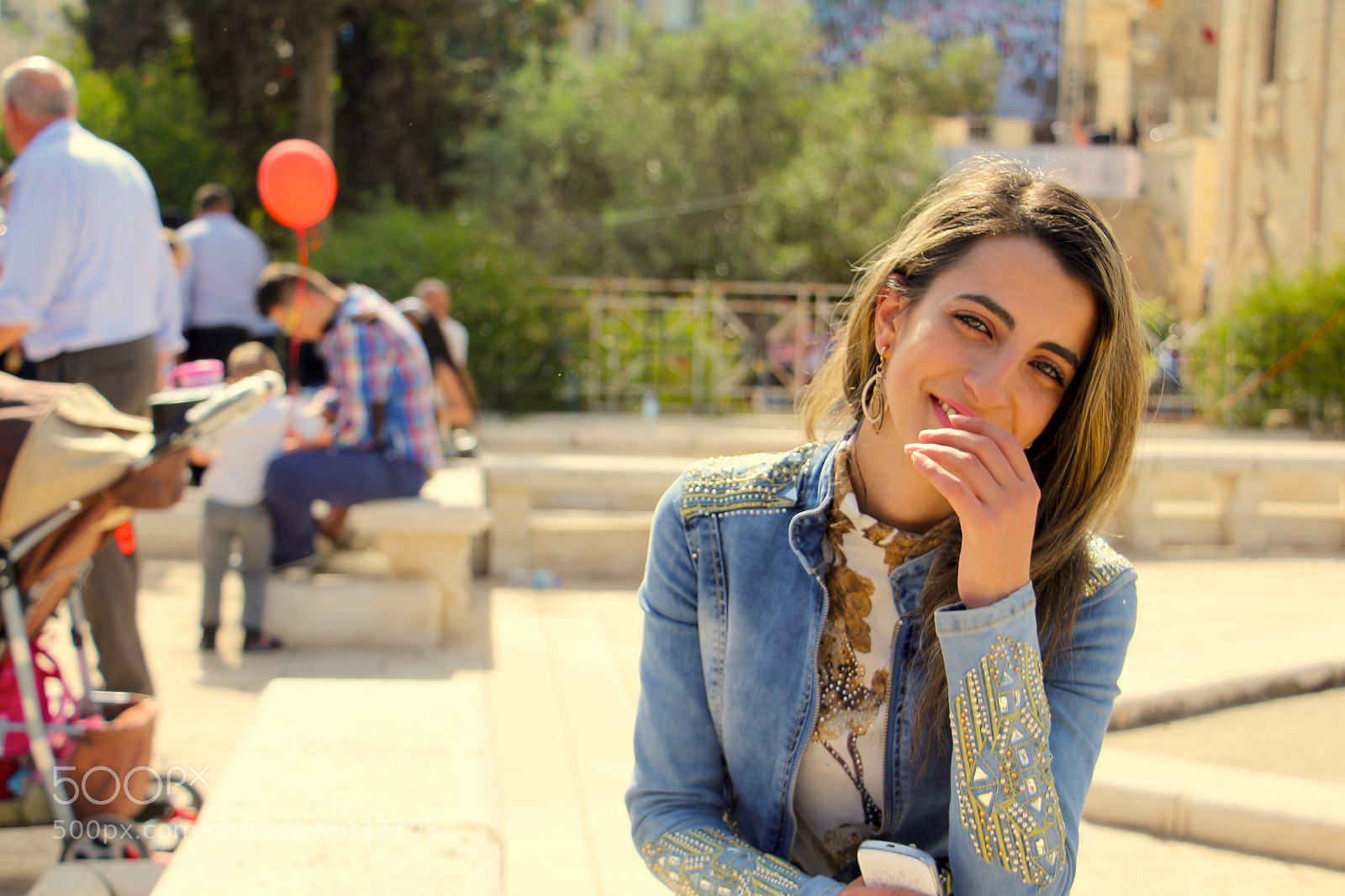 Canon EOS 700D (EOS Rebel T5i / EOS Kiss X7i) sample photo. A happy girl in photography