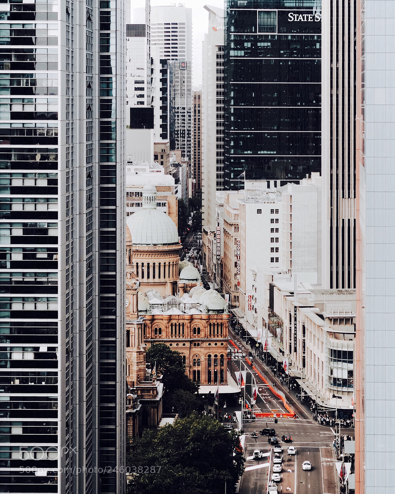 Olympus OM-D E-M5 II sample photo. George street, sydney. photography