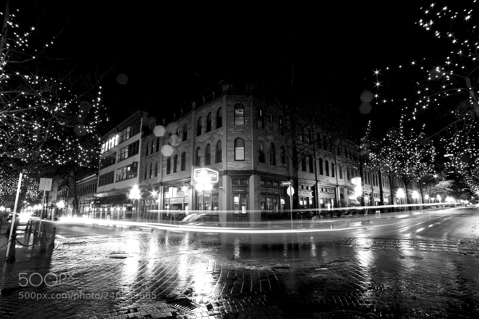 Nikon D700 sample photo. Long exposure in rainy photography