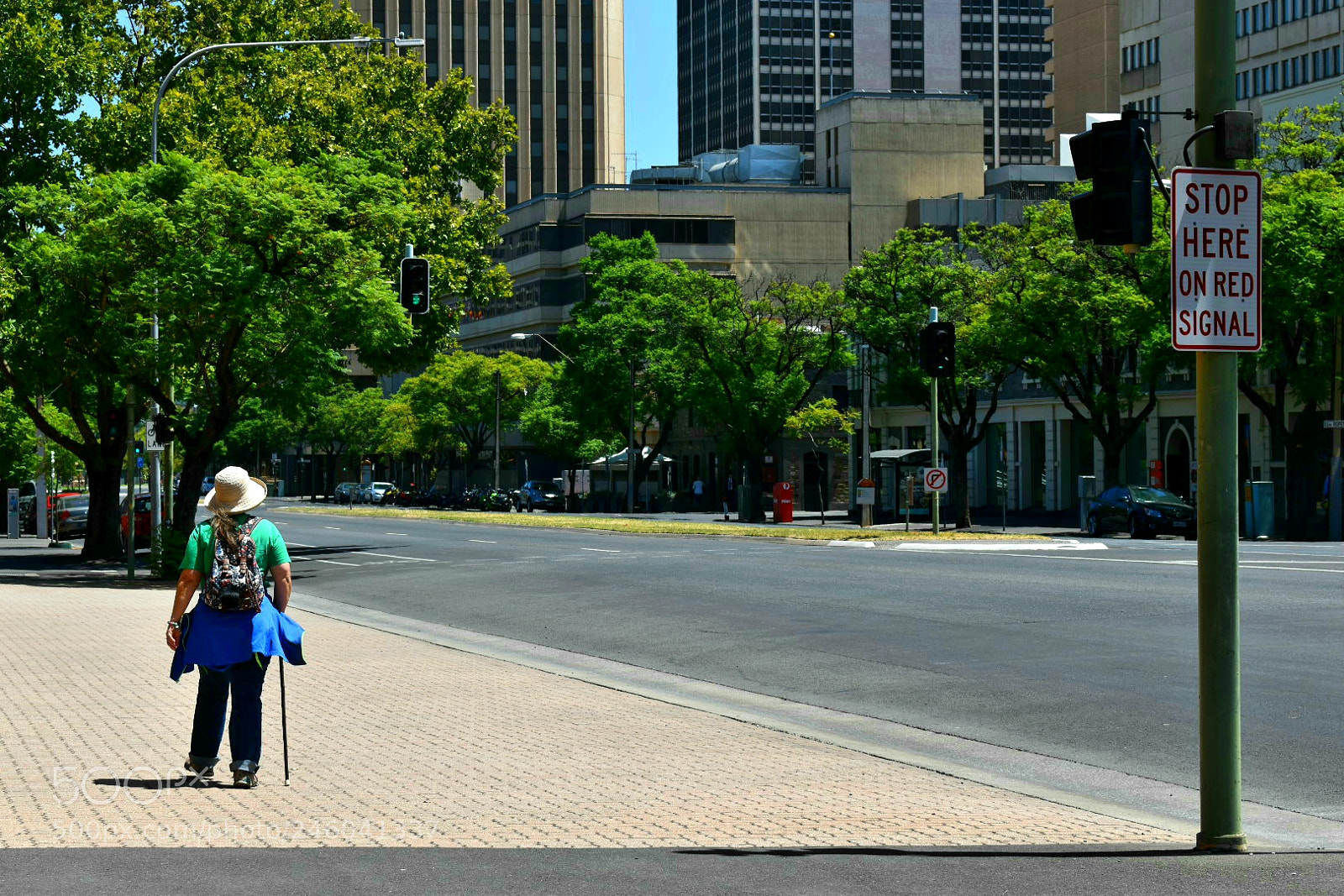 Nikon D5600 sample photo. Alone in the city photography