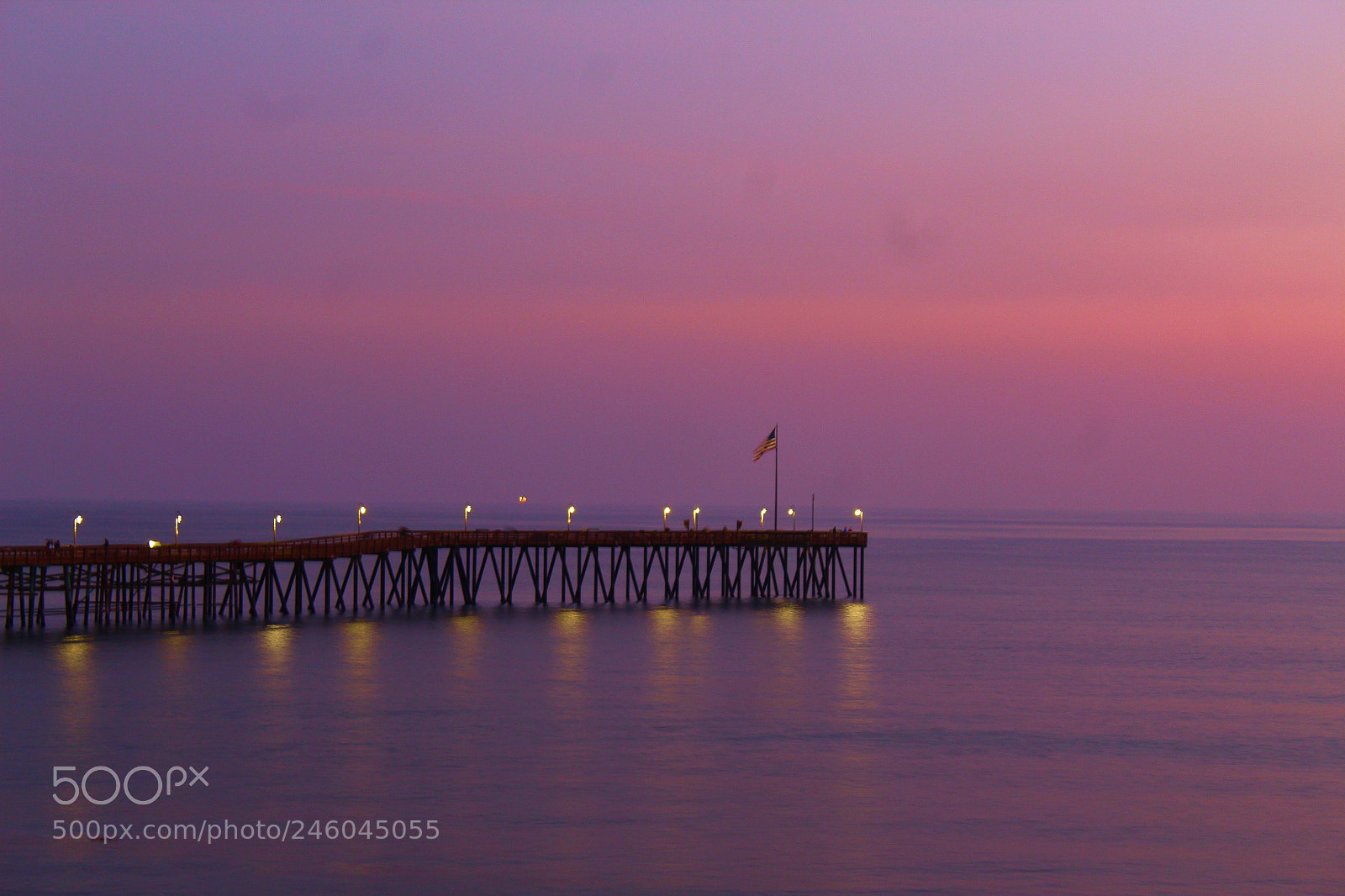 Canon EOS 1300D (EOS Rebel T6 / EOS Kiss X80) sample photo. Sunset at the pier photography