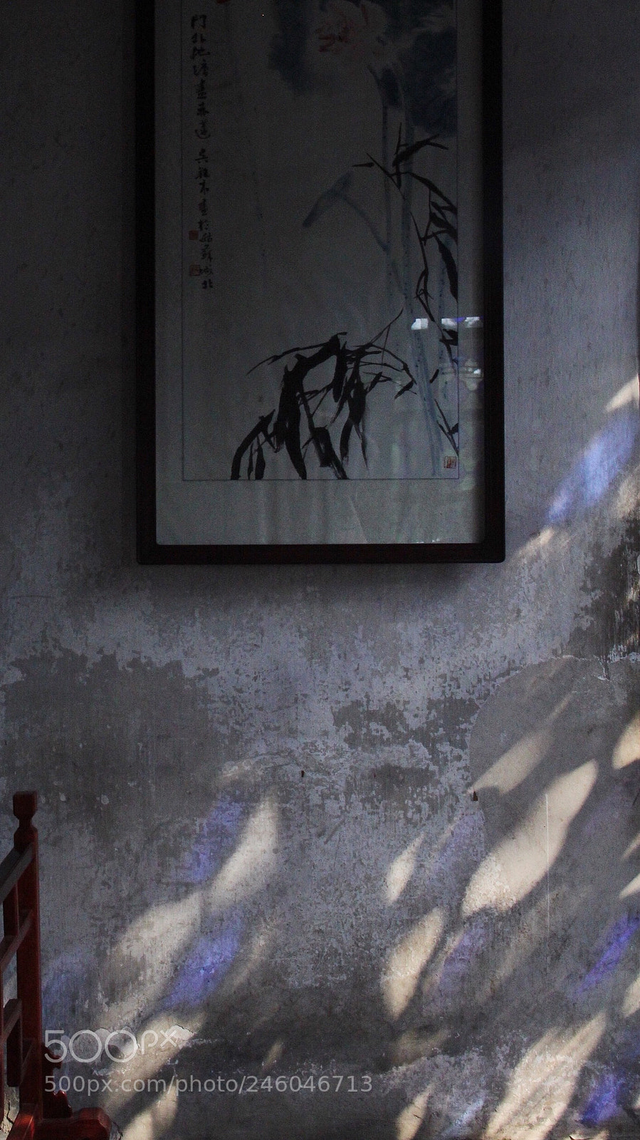 Canon EOS 60D sample photo. Light on the wall photography